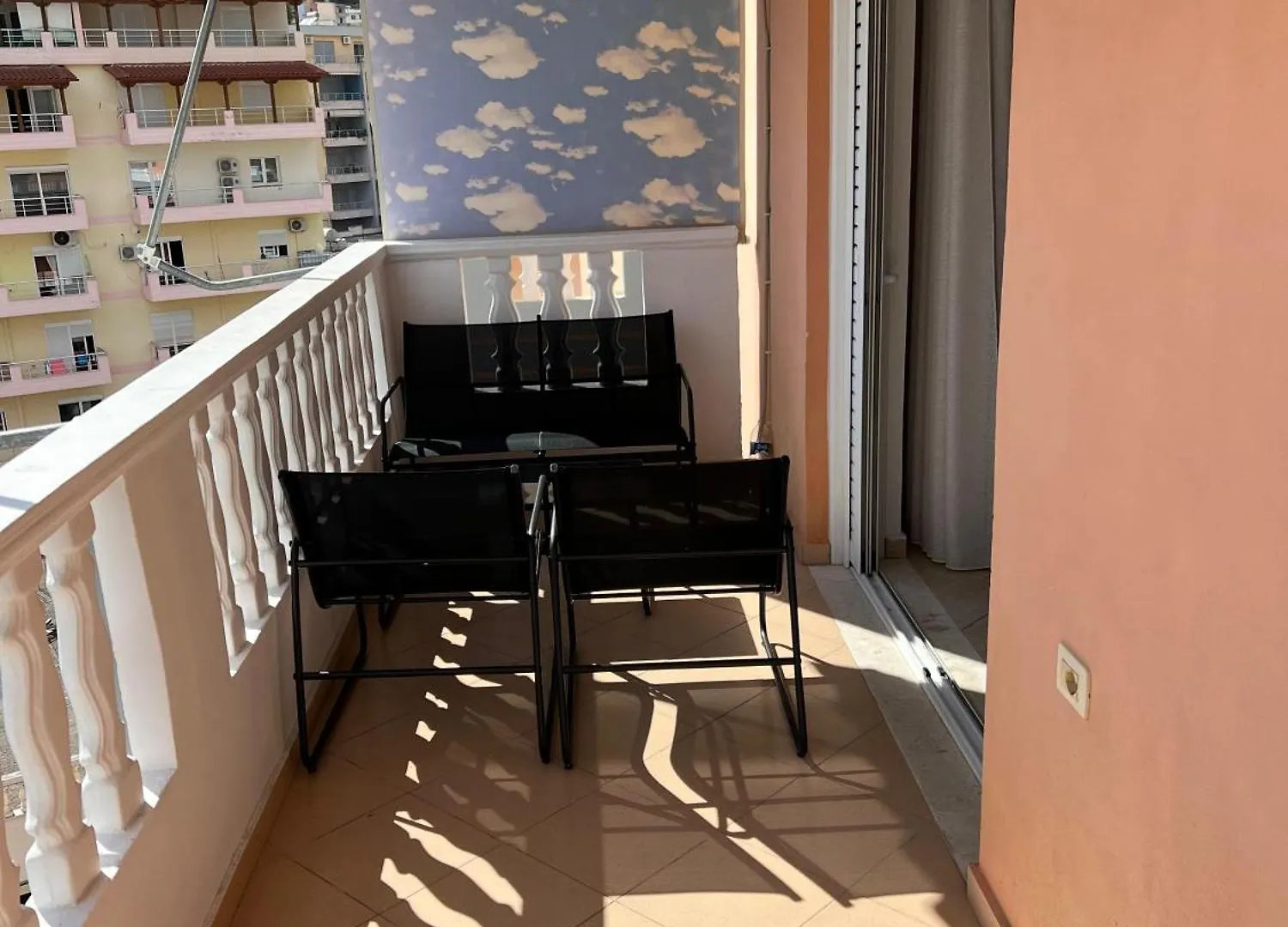 Sarandë Te Rori 아파트