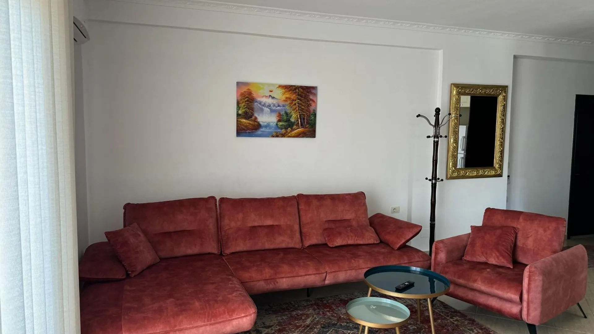 Sarandë Te Rori 아파트